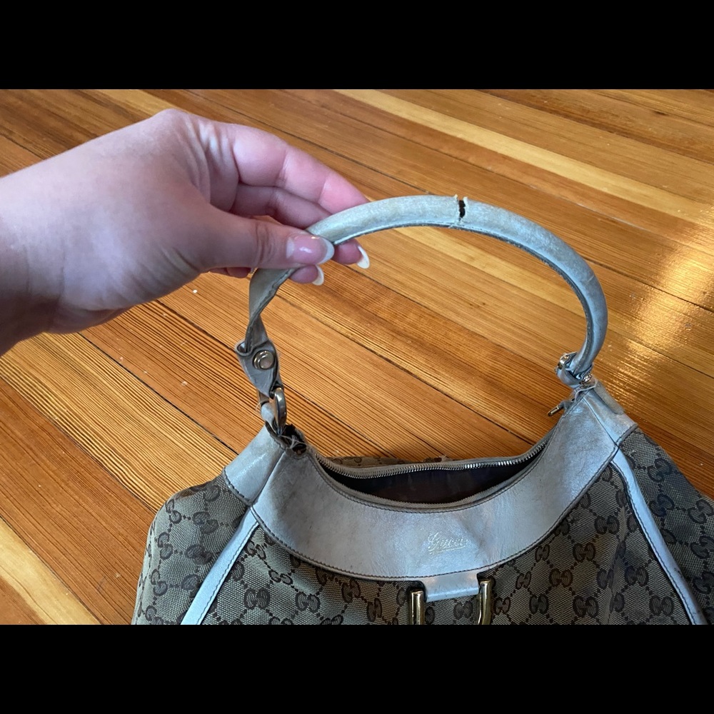 Used authentic Gucci bag - Picture 5 of 10